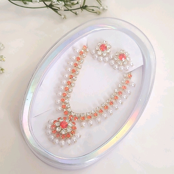 Necklace Set NIB - Picture 8 of 8